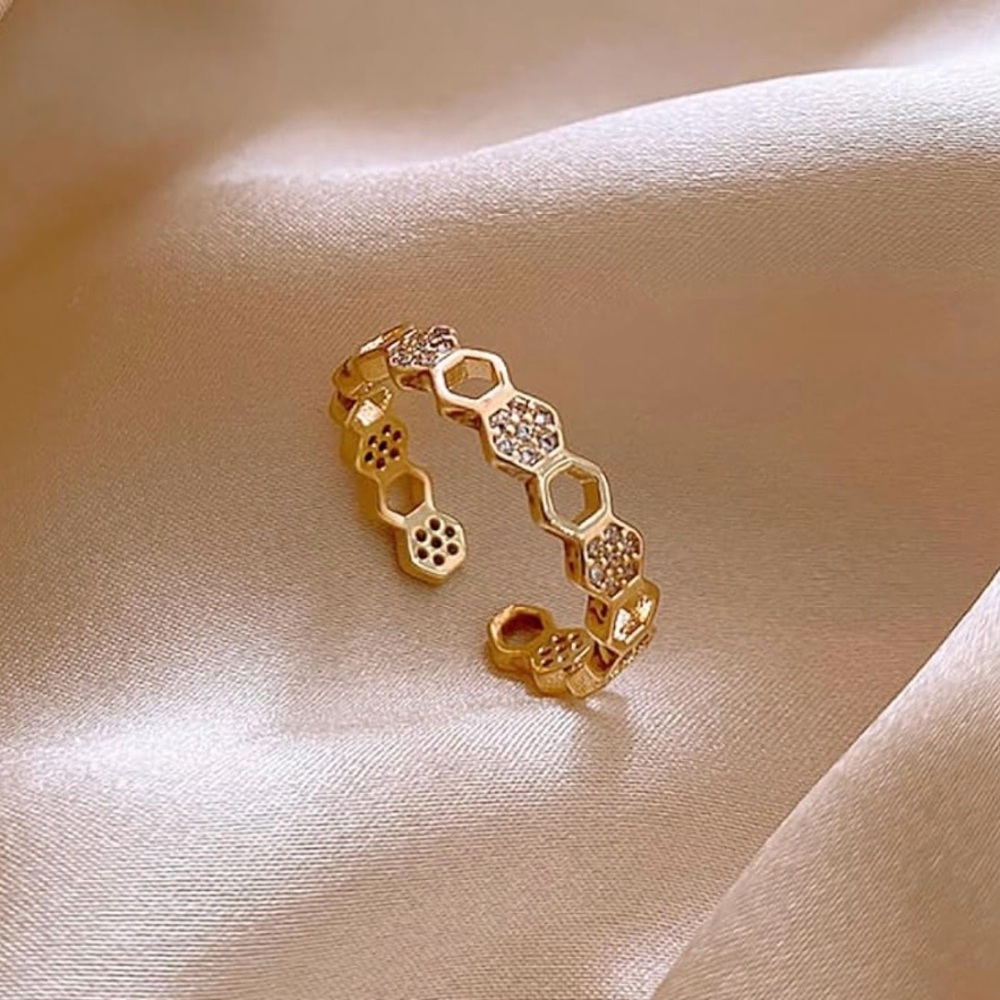 Honeycomb Open Band Ring - Picture 6 of 6